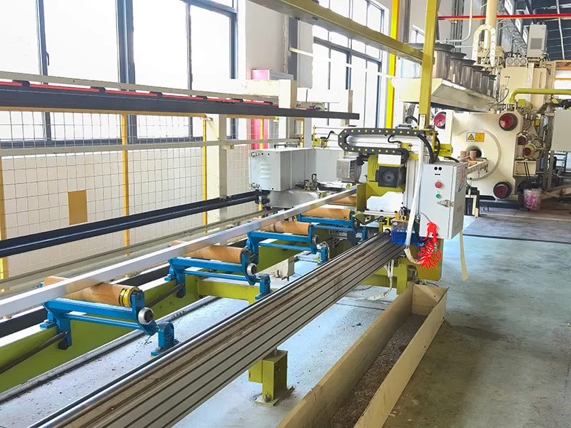 Línea de extrusión de perfiles de aluminio automática